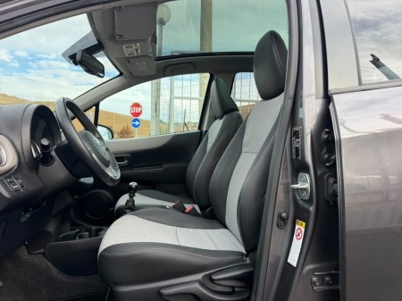 Toyota Yaris 1.4 d4d 90 cv  lounge 2011 