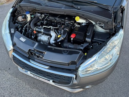 Peugeot 208 1.4 hdi 70 cv ALLURE  2012 