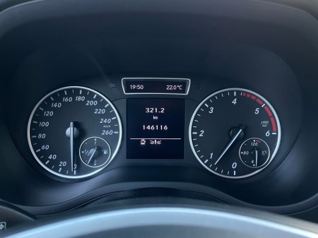Mercedes-Benz B180 cdi  Executive  2012 
