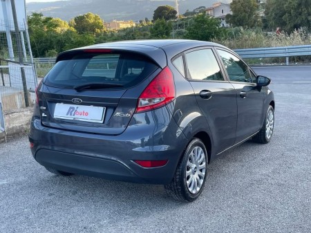 Ford Fiesta 1.4 tdci 70 cv   2010 