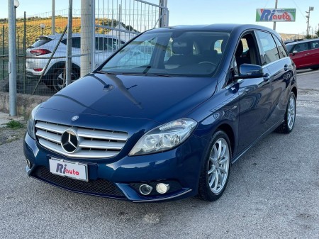 Mercedes-Benz B180 cdi  Executive  2012 