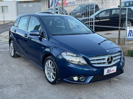 Mercedes-Benz B180 cdi  Executive  2012 