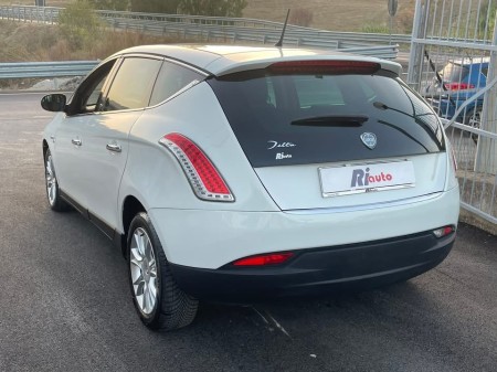 Lancia Delta 1.6 multijet 120 cv  ORO  2011 