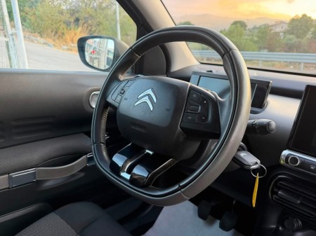 Citroen C4 Cactus. 1.2  82 cv  Shine  2018 