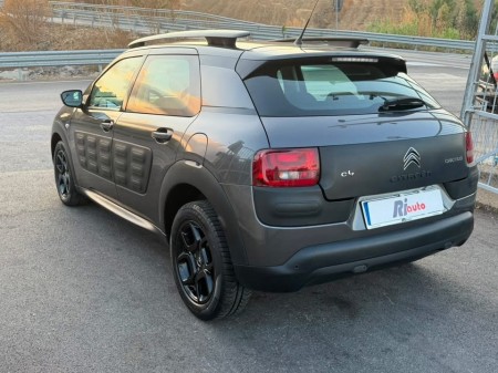 Citroen C4 Cactus. 1.2  82 cv  Shine  2018 