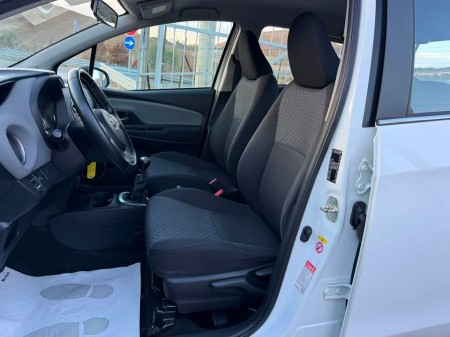 Toyota Yaris 1.4 d4d 90 cv  Lounge 2015 