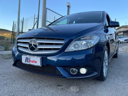 Mercedes-Benz B180 cdi  Executive  2012 