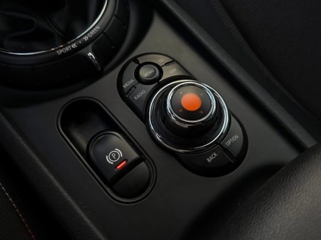 Mini Clubman Cooper D  2016 