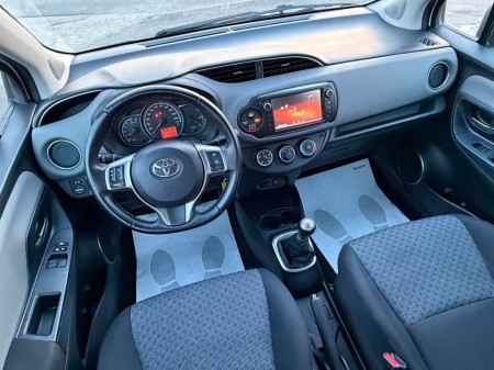 Toyota Yaris 1.4 d4d 90 cv  Lounge 2015 