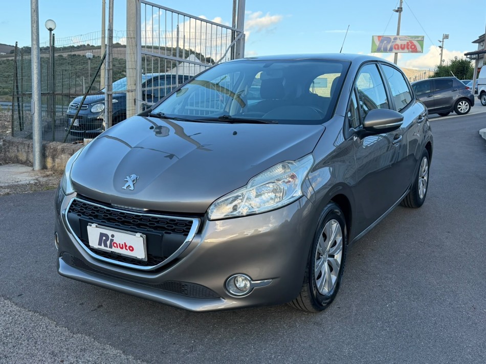 Peugeot 208 1.4 hdi 70 cv ALLURE  2012 