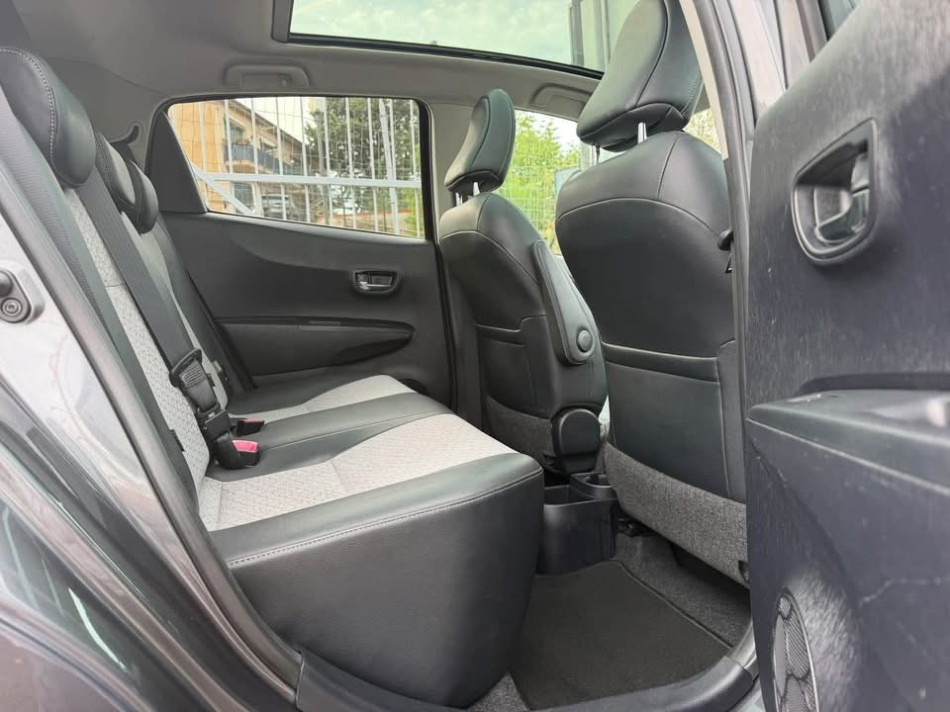 Toyota Yaris 1.4 d4d 90 cv  lounge 2011 
