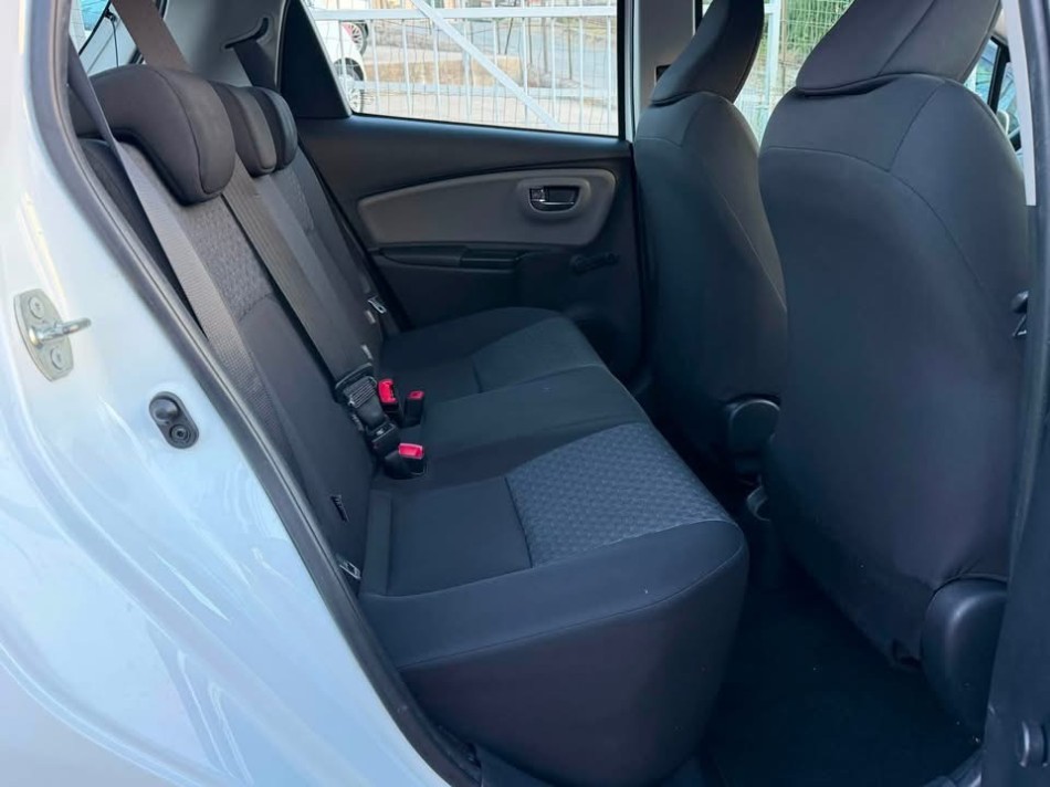 Toyota Yaris 1.4 d4d 90 cv  Lounge 2015 