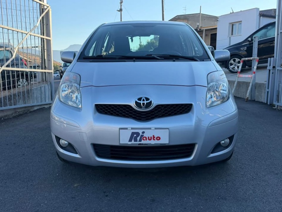 Toyota Yaris 1.0 69 cv SOL  2010 