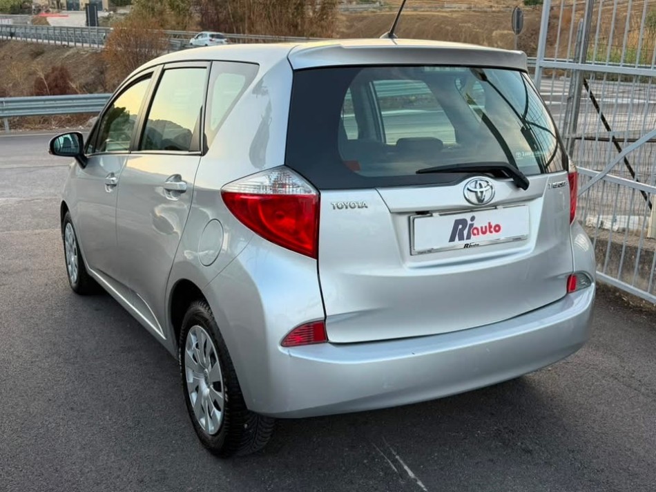 Toyota Verso s  1.4 d4d 90 cv   2011 