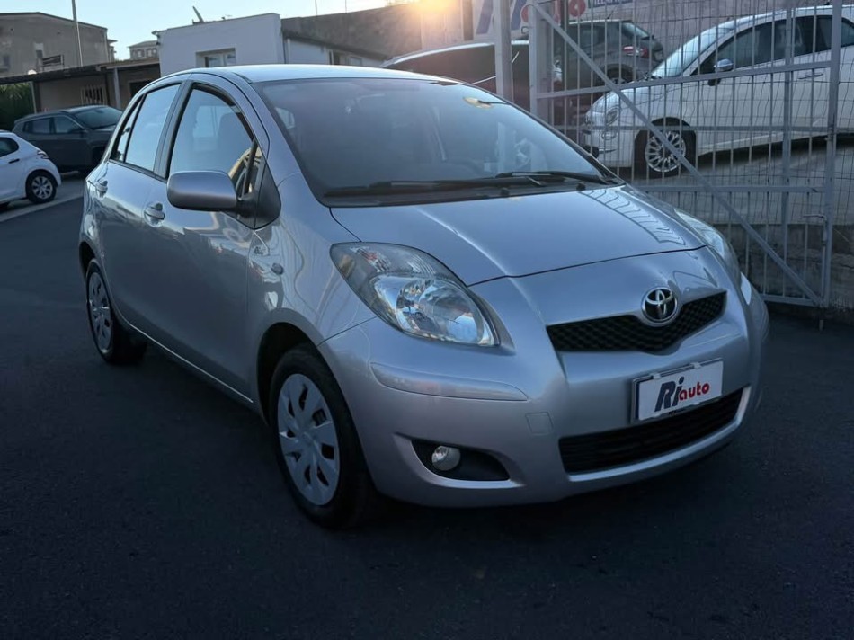 Toyota Yaris 1.0 69 cv SOL  2010 