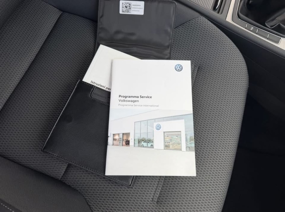Volkswagen Golf 1.6 tdi 110cv   2017 