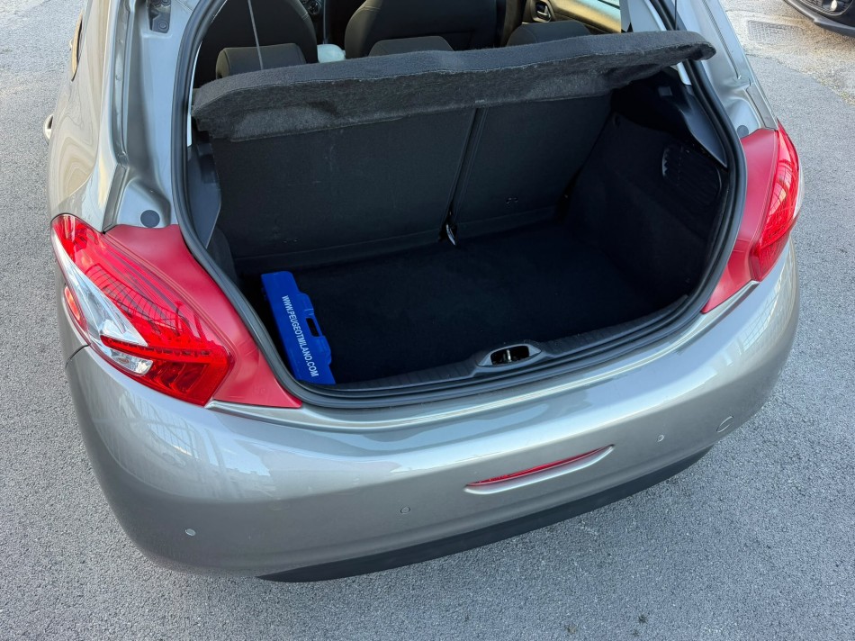 Peugeot 208 1.4 hdi 70 cv ALLURE  2012 