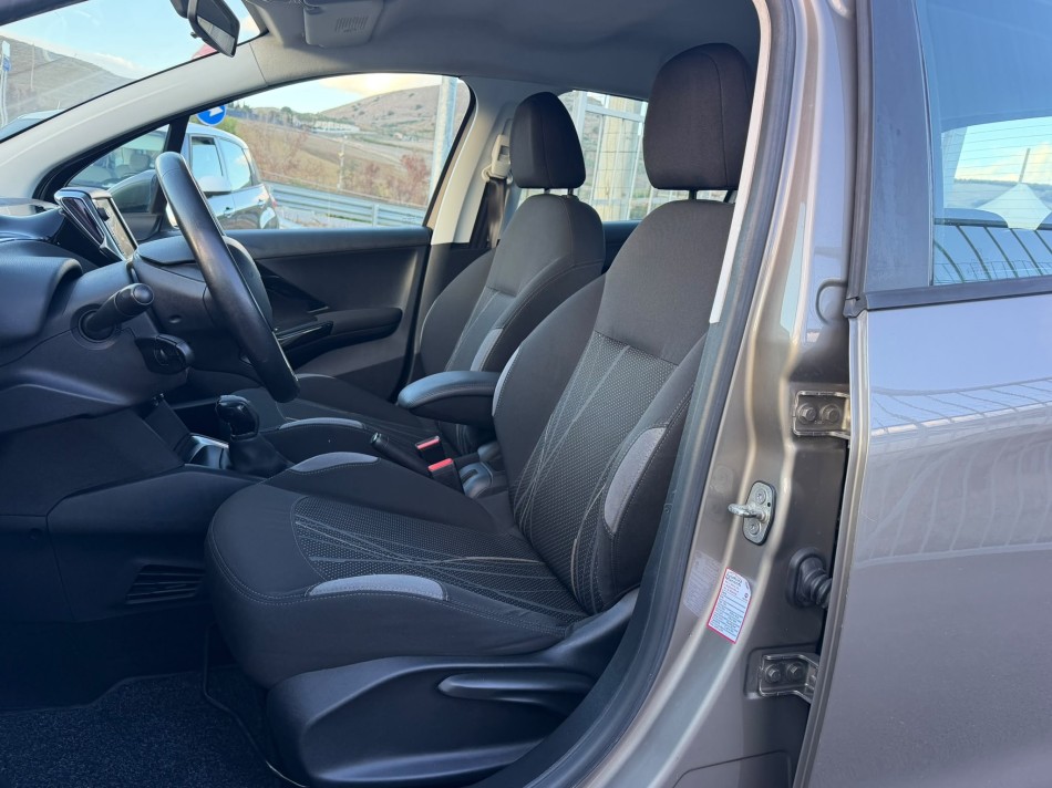 Peugeot 208 1.4 hdi 70 cv ALLURE  2012 